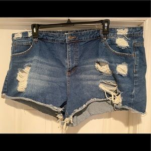 Rue21+ || Dark Wash || Jean Shorts || Size: 24